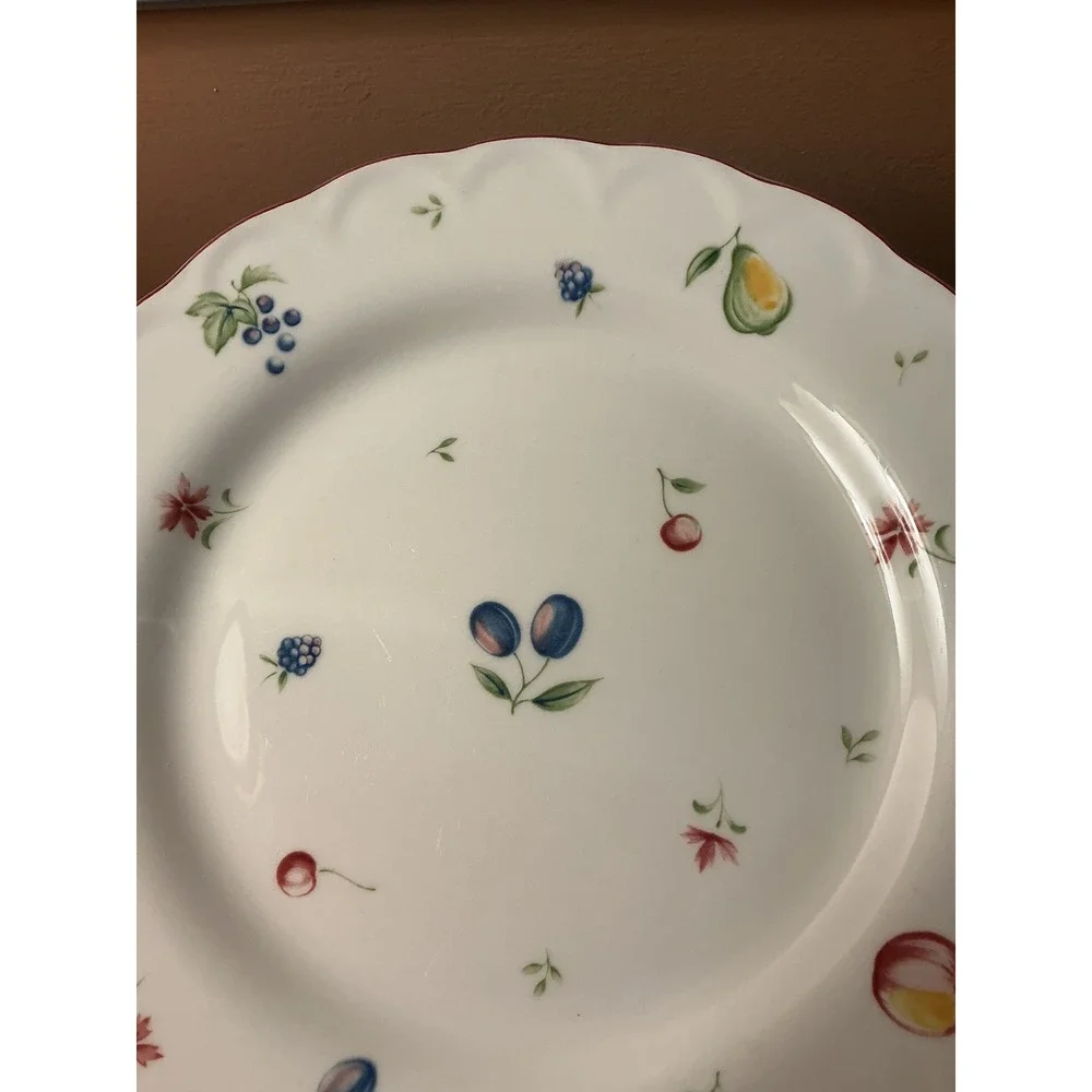 Nikko Provincial Designs Dorchester Dinner Plate Fruit Floral Scalloped Japan